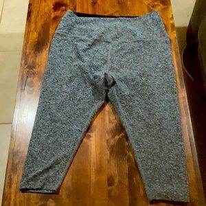 Beyond Yoga Cropped Leggings